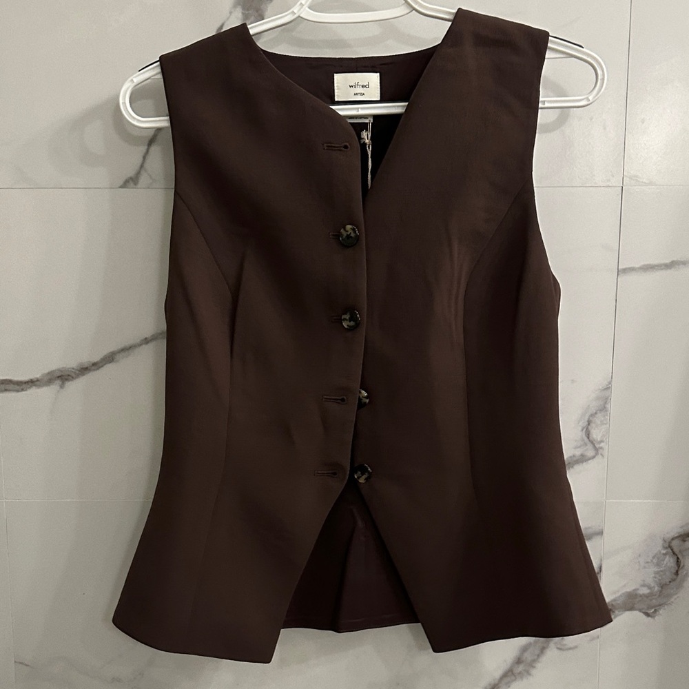 Aritzia Wilfred Regal Vest - Crepette™